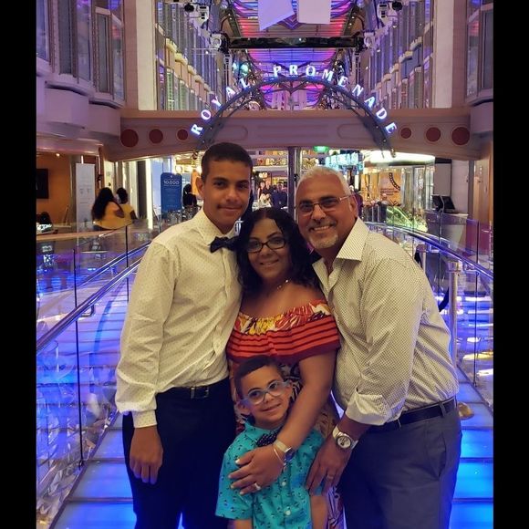 Meet your Posher, Mira - Picture 1 of 1